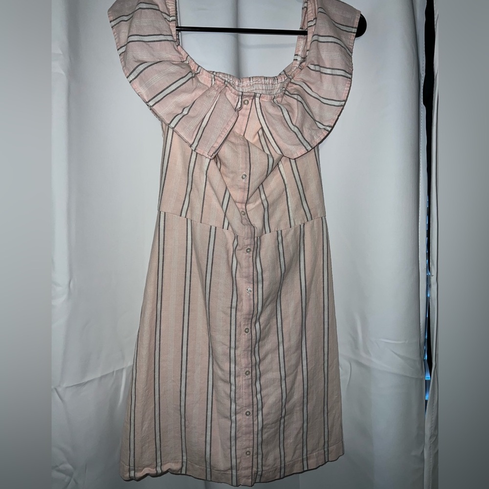Short like pink dress with stripes